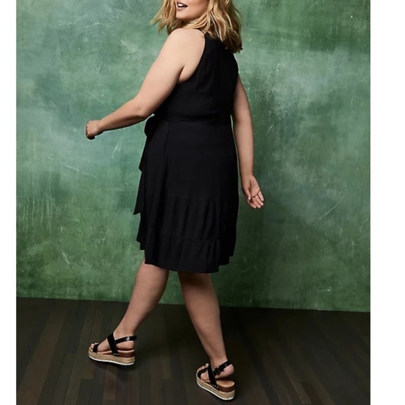 TORRID NWT BLACK WOVEN TIERED MINI DRESS 3X - Picture 2 of 6